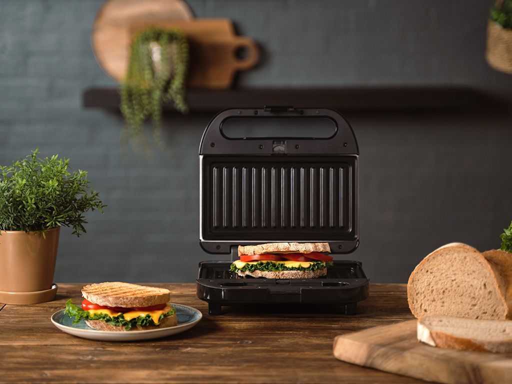 4-IN-1 SANDWICHMAKER - 7